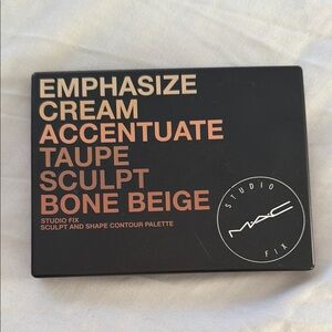 MAC Studio Fix Light/Medium Contour Palette